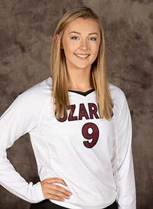 Megan Caulfield head Shot